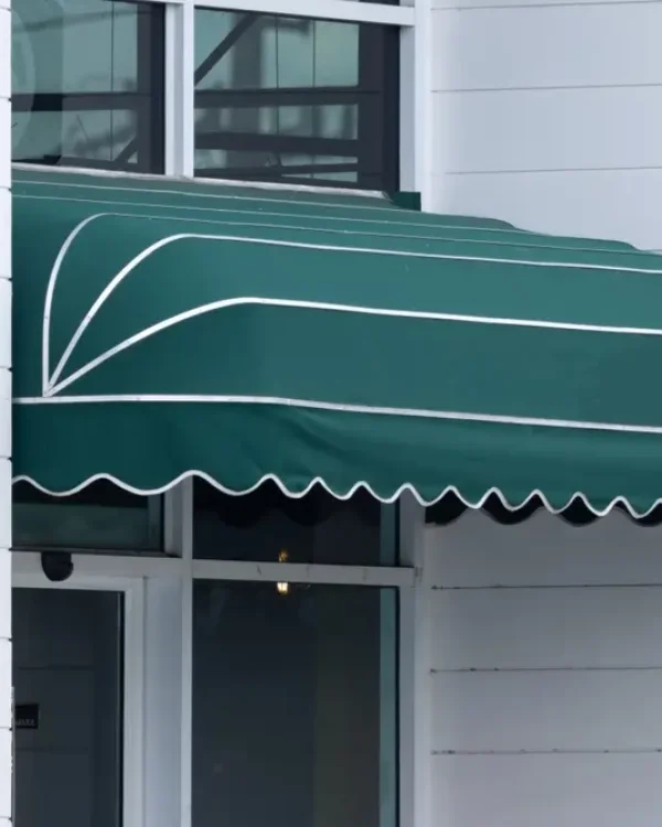 Awnings installer in Dundas