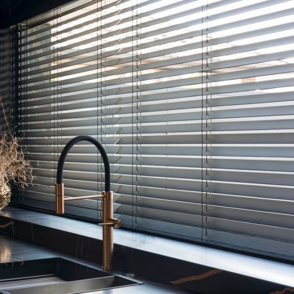 Blinds installers & supplier in Pemulwuy