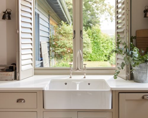 shutters installer in girraween